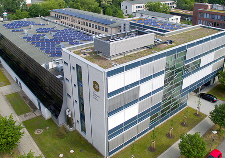 Gebäude des Ferdinand-Braun-Institut, Leibniz-Institut für Höchstfrequenztechnik (FBH) in Berlin-Adlershof